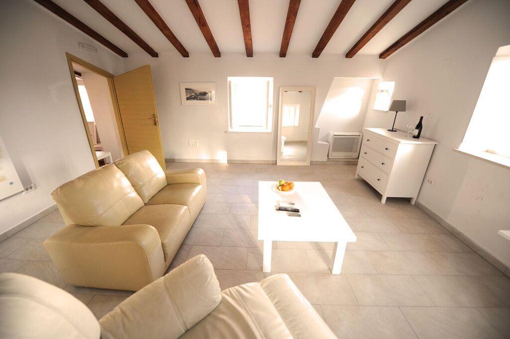 St Vitus Apartment *